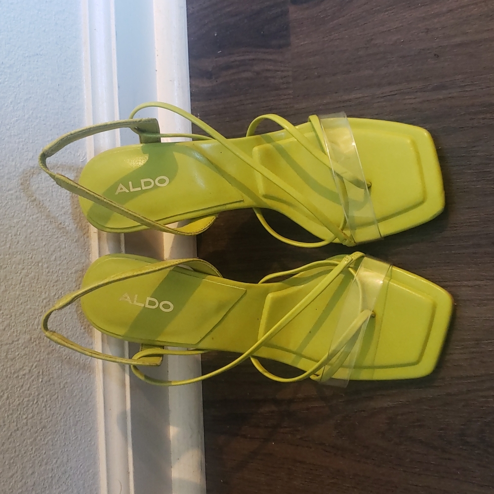 Lime green Aldo heels